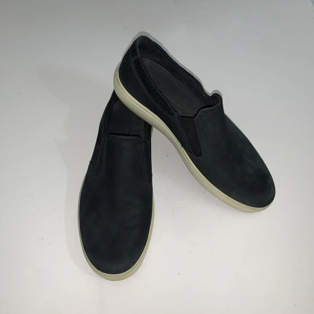 ECCO Shoes Mens Size 10.5 Black Nubuck Slip On Casual Comfort Walking Sneakers